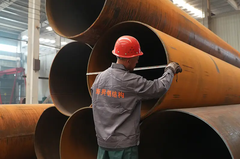 HAISHENG hyödyntää Peking-Tianjin-Hebei-alueen teollisia vahvuuksia ja pysyy Tangshanin terästeollisuuden muutosaallon tahdissa.